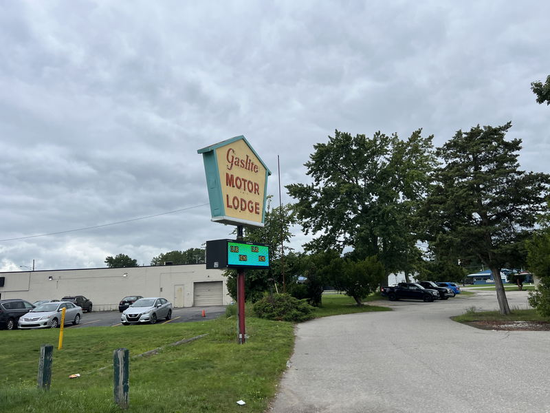 Smiths Motel (Northway Inn, Gaslite Motor Lodge, Shulz Bavarian Inn & Motel) - Sept 10Th 2023 (newer photo)